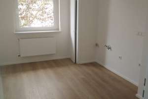 1,5 Zimmerwohnung mit Balkon ab 01.09.2026 frei! -Direkt vom Eigentümer! – Münchener Str. 32, 51103 Höhenberg, Köln – Vorschaubild 2