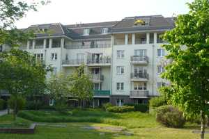 Erste eigene Wohnung mit Einbauküche, Aufzug und Balkon! – Rosenthaler Weg 24, 13127 Berlin – Vorschaubild 8