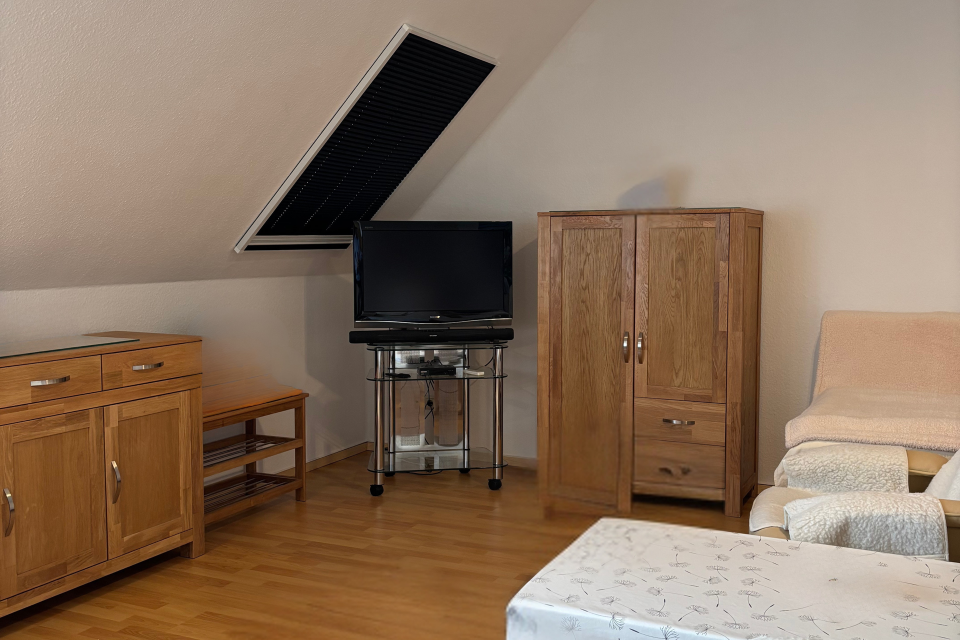 Immobilie in Putbus - Attraktive Wohnung in Putbus – ruhig wohnen mit Entwicklungspotenzial auf der Insel Rügen - Bild 2