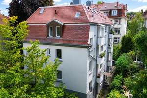 ++Stuttgart-Ost- attraktive Kapitalanlage -Vierfamilienhaus mit Entwicklungspotenzial++