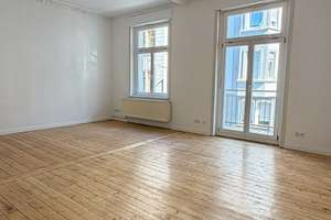 Sanierte Altbauwohnung mit zwei Balkonen, Stuckdecken, Dielen und neuer Einbauküche in Wiesbaden – Die vollständige Adresse der Immobilie erhältst du vom Anbieter., 65183 Mitte, Wiesbaden – Vorschaubild 3