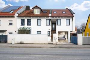 Stilvolles Zweifamilienhaus in zentraler Lage von Erding – Die vollständige Adresse der Immobilie erhältst du vom Anbieter., 85435 Erding – Vorschaubild 1