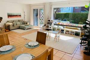 Voll möbliertes, freistehendes 6-Zimmer-Haus in Hamburg-Volksdorf zu vermieten für 10 Monate