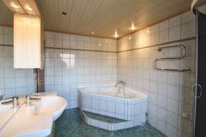 Property thumbnail 10