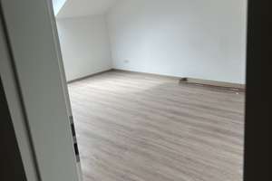Renovierte 2 Zimmer Wohnung im Dachgeschoss zu vermieten – Sursstr. 20, 45143 Altendorf, Essen – Vorschaubild 4