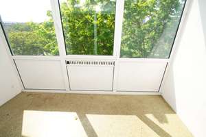 gemütliche 1-Zi.-Wohnung mit Wintergarten im Herzen von Erfurt! – Stauffenbergallee 44, 99085 Krämpfervorstadt, Erfurt – Vorschaubild 2