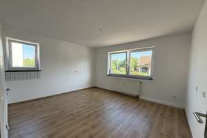 geräumige und renovierte Wohnung mit Balkon – Donnerstr. 179, 45357 Dellwig, Essen – Vorschaubild 6