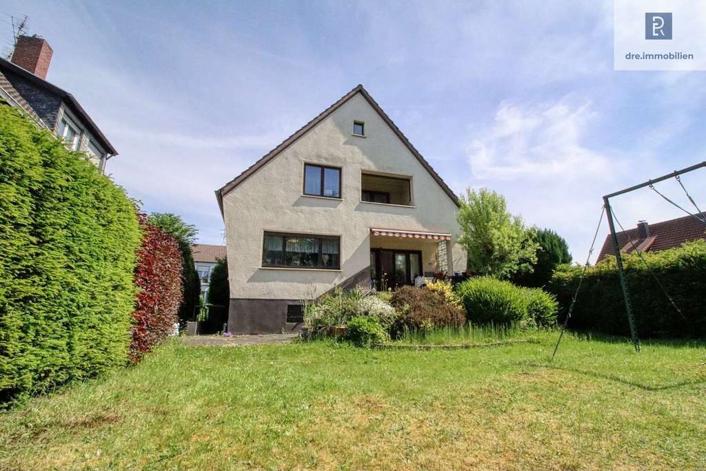 Von H auf A+ // Freistehendes Einfamilienhaus in Troisdorf-Spich mit Ausbaureserve und großem Garten