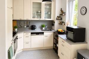 Ruhige Garten Wohnung in München-Lerchenau – Die vollständige Adresse der Immobilie erhältst du vom Anbieter., 80935 Lerchenau-Ost, München – Vorschaubild 3