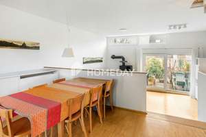 Ruhiges Wohnen zwischen City und Natur: stilvolles Townhouse mit Südterrasse, Balkon & Kamin – Die vollständige Adresse der Immobilie erhältst du vom Anbieter., 60439 Niederursel, Frankfurt am Main – Vorschaubild 10
