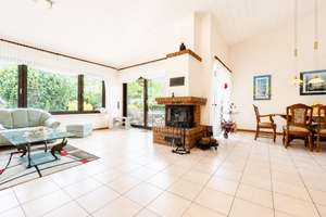 • Exklusiver BUNGALOW mit giebelhohen Decken, Kamin & wohnlichem Souterrain in gehobener Lage... – Die vollständige Adresse der Immobilie erhältst du vom Anbieter., 41238 Giesenkirchen-Mitte, Mönchengladbach – Vorschaubild 7