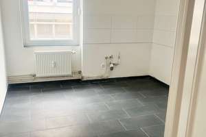 ***Top renoviert ! Großzügig geschnittener 2ZKB- Altbauflair in Biebrich*** – Bunsenstr. 1, 65187 Biebrich, Wiesbaden – Vorschaubild 7