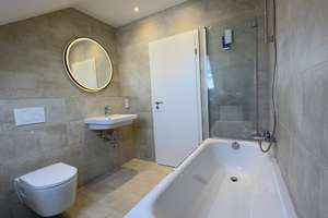 Moderne 2-Zimmer-Wohnung in Bischofsheim – ab 01.12.2026 – 65474 Bischofsheim – Vorschaubild 1