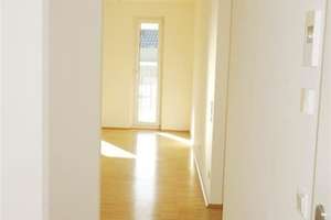 Attraktive 3 Zimmer Wohnung mit EBK, Fußbodenheizung, Parkett, Loggia - Zentrale Lage – An der Lingenmühle 2, 41061 Gladbach, Mönchengladbach – Vorschaubild 14