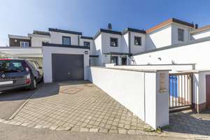 RE/MAX - RHM in modernem Stil! – Die vollständige Adresse der Immobilie erhältst du vom Anbieter., 81827 Waldtrudering, München – Vorschaubild 4