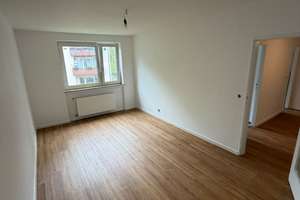 Frisch renovierte 3-Zimmer-Wohnung mit Balkon in Frankfurt-Hausen | ca. 70 m² – 60488 Hausen, Frankfurt am Main – Vorschaubild 8