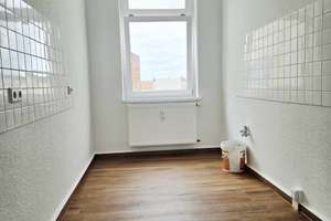 Frisch renovierte 3-Raum-Altbauwohnung in gepflegtem Haus mit Fahrstuhl! – 39124 Neue Neustadt, Magdeburg – Vorschaubild 4
