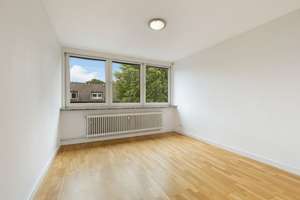 Attraktive 2,5-Zimmer-Wohnung in Hamburg-Niendorf – Die vollständige Adresse der Immobilie erhältst du vom Anbieter., 22459 Niendorf, Hamburg – Vorschaubild 7