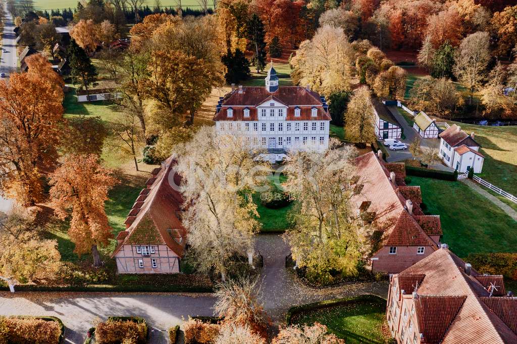 Immobilie in Lüdersburg - Schlossromantik auf kleinem Raum – stilvolle 1-Zimmer-Wohnung - Bild 2