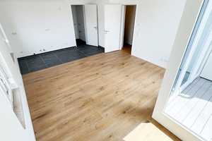 Erstbezug ab sofort! Modernes Bad mit Dusche uvm.- – Grünewaldstr. 16b, 90408 Nürnberg – Vorschaubild 3