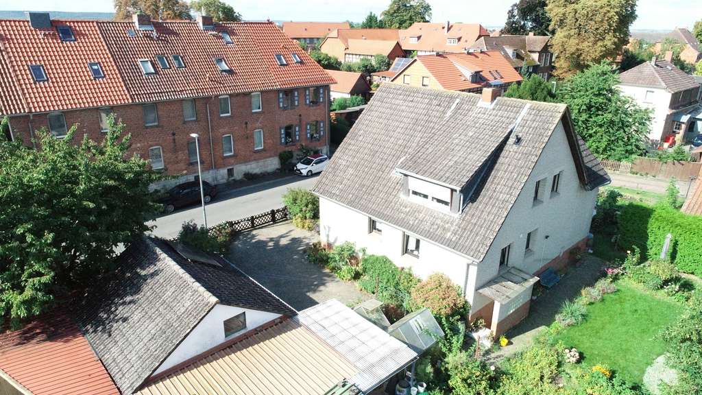 Immobilie in Evessen - Einfamilienhaus mit 7 Zimmern in Evessen - Bild 0