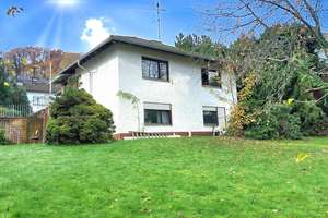 Großzügiges Einfamilienhaus mit Einliegerwohnung auf 841 m² Grundstück in Bestlage von Wi.-Naurod – Die vollständige Adresse der Immobilie erhältst du vom Anbieter., 65207 Naurod, Wiesbaden – Vorschaubild 2