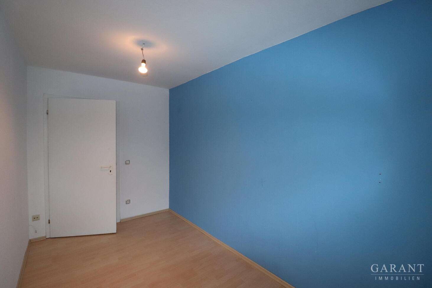 Immobilie in Wettenberg - ***Großzügiges Zweifamilienhaus in Seenähe *** - Bild 8