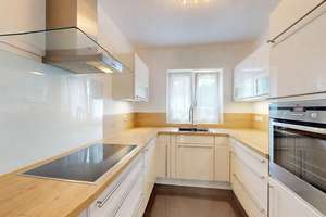 Moderne Doppelhaushälfte mit Garten und Garage -  nahe des Huthparks – 60389 Seckbach, Frankfurt am Main – Vorschaubild 7