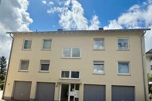 Gepflegte 3-Zimmer-Wohnung mit Balkon&Garage in attraktiver Lage zu verkaufen!