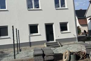 Luxus-Neubau (KfW 40) Erdwärme, Kühlung, Lüftung, PV und Garten – 8 Min. zum HBF – Die vollständige Adresse der Immobilie erhältst du vom Anbieter., 65933 Griesheim, Frankfurt am Main – Vorschaubild 2