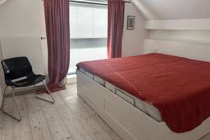 Helle möblierte Dachgeschosswohnung - Erstbezug mit Balkon und unverbautem Blick ins Grüne – 52134 Herzogenrath – Vorschaubild 4