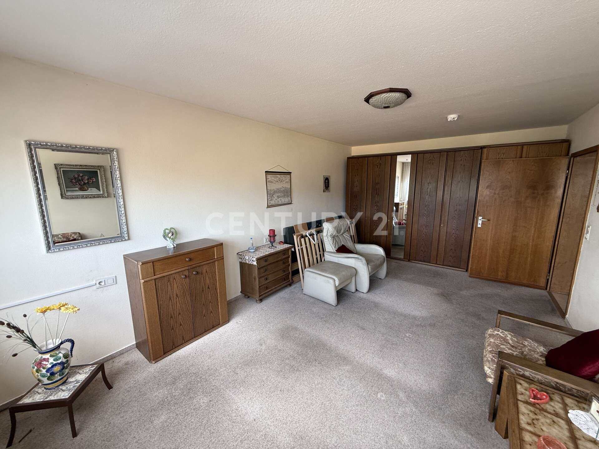 Immobilie in Dillingen/Saar - Traum Wohnung in absoluter Spitzenlage von Dillingen (Odilienplatz) 500€ Bodenrichtwert + Aufzug - Bild 3