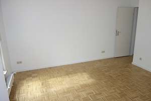 EXKLUSIV IN BILK NÄHE UNI HELL + RUHIG ERDGESCHOSS MIT TERRASSE 2 BÄDER KOMPLETT PARKETT TG-STELLPL. – Himmelgeister Straße 199, 40225 Flehe, Düsseldorf – Vorschaubild 8