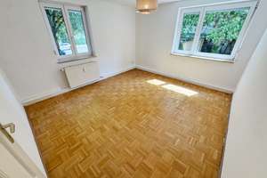Helle 2,5 Zi. Hochparterrewohnung mit eigenem ca. 130m² großen Südgarten & ca. 25m² großem Lagerraum – Rueßstrasse 54, 80997 Allach, München – Vorschaubild 6