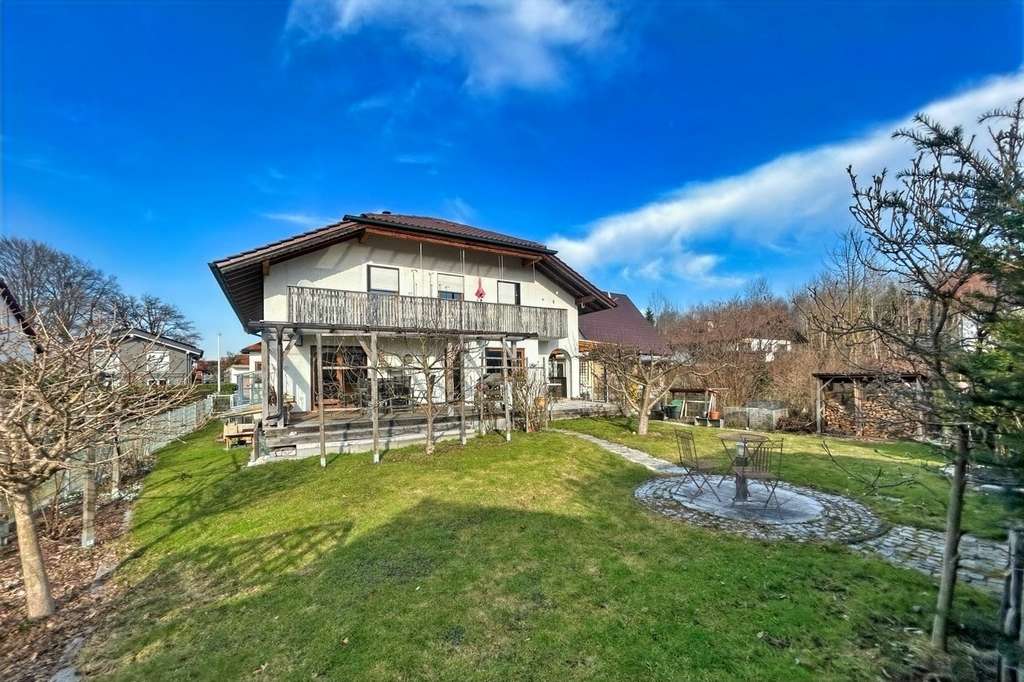 Immobilie in Kolbermoor - Gartenoase Nähe Erholungsgebiet Tonwerkweiher! - Bild 0