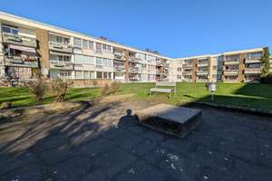 Helle 3-Zimmer-Erdgeschosswohnung in Erkrath mit Balkon – Sandheider Straße 77, 40699 Erkrath – Vorschaubild 1