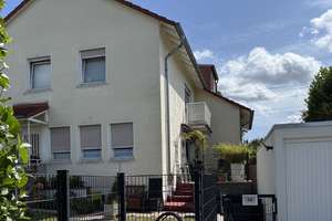 Freigestellte Doppelhaushälfte in schönster Lage Bierstadt, Vollunterkellerung, Garage – Die vollständige Adresse der Immobilie erhältst du vom Anbieter., 65191 Bierstadt, Wiesbaden – Vorschaubild 2