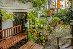 Maisonette-Wohnung mit charmantem Wintergarten im Viertel
