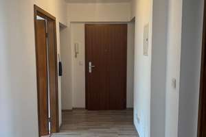 Charmante Dachgeschosswohnung im 2. Obergeschoss– großzügiges Wohnen im beliebten Stadtosten – 93055 Ostenviertel, Regensburg – Vorschaubild 15