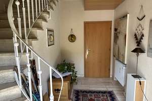 VR IMMO: Netphen, großzügiges Einfamilienhaus mit Einliegerwohnung in unverbaubarer Toplage! – Die vollständige Adresse der Immobilie erhältst du vom Anbieter., 57250 Netphen – Vorschaubild 8