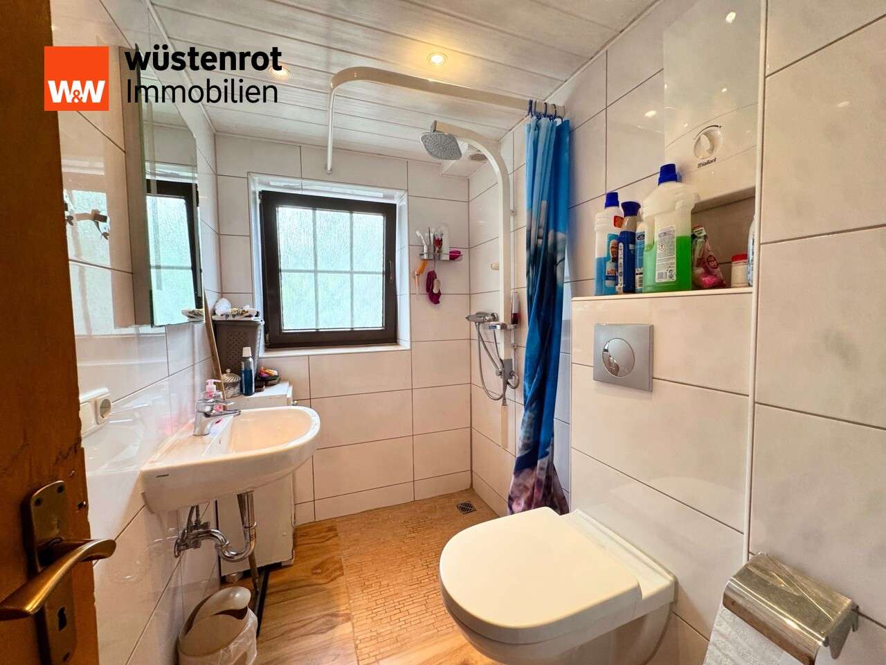 Immobilie in Selm - Doppelhaushälfte mit großem Garten, Ausbaupotenzial und Platz für 1–2 Familien in Selm-Bork - Bild 1