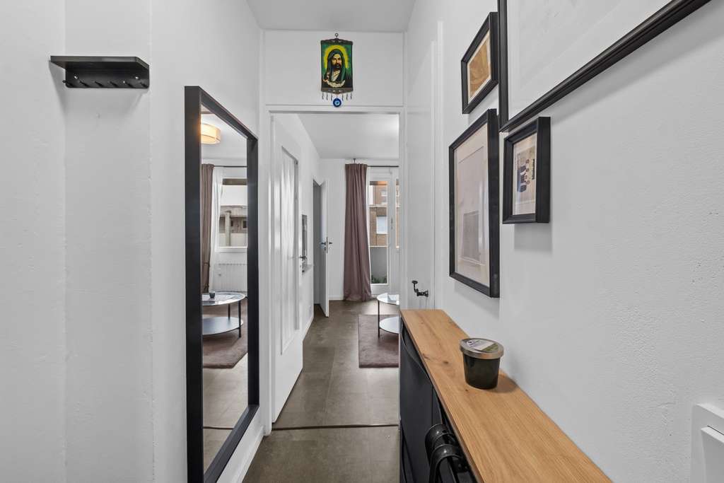 Immobilie in Pinneberg - Modernisierte 1,5-Zimmer-Wohnung mit Balkon & Aufzug – Kapitalanlage oder Eigennutzung in Pinneberg
 - Bild 1