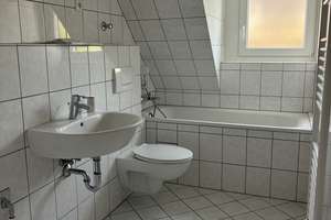 Großzügig geschnittene 3-Zimmer-Wohnung mit Klimaanlage! – Saarbrücker Str. 13, 47053 Friemersheim, Duisburg – Vorschaubild 9