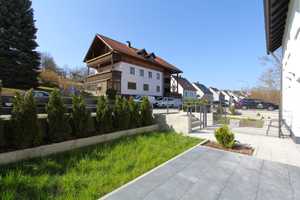 Vermietete Wohnung als Doppelhaushälfte aufwändig saniert mit zwei Terrassen – Kelheim (Kreis) – Vorschaubild 3