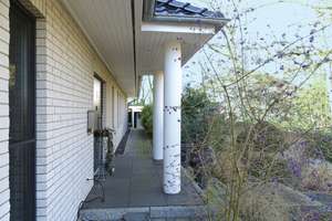 Unternehmer-Villa: 250 m²-Bungalow mit mondänem Flair und großer Sonnenterrasse – Die vollständige Adresse der Immobilie erhältst du vom Anbieter., 24568 Kaltenkirchen – Vorschaubild 63