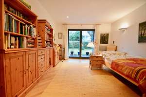 Nordost-Keplerstraße: Eine 4-Zimmerwohnung mit ca. 300 qm eigenem Garten! – Keplerstraße 8, 65193 Nordost, Wiesbaden – Vorschaubild 10