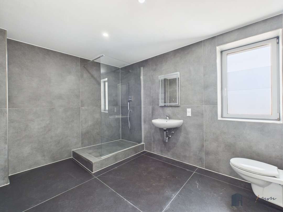 Immobilie in Rheinbrohl - Modernisiertes Reihenhaus in Rheinbrohl – Wohnen mit Rheinblick und Familienkomfort! - Bild 5