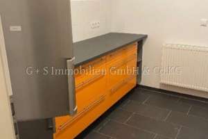 Charmantes Mehrfamilienhaus mit Potential mit PKW Einstellplätzen 3 Garagen und Garten – Die vollständige Adresse der Immobilie erhältst du vom Anbieter., 38112 Veltenhof-Rühme, Braunschweig – Vorschaubild 4