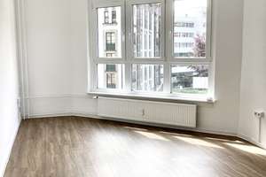 Innerstädtisch, zentral! 4-Zimmer-Wohnung mit zwei Balkonen (WBS) – Albertstr. 14, 1097 Innere Neustadt, Dresden – Vorschaubild 5