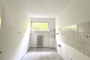 Charmante 3 Zimmer Wohnung in Zentraler Lage – Die vollständige Adresse der Immobilie erhältst du vom Anbieter., 42283 Barmen, Wuppertal – Vorschaubild 2